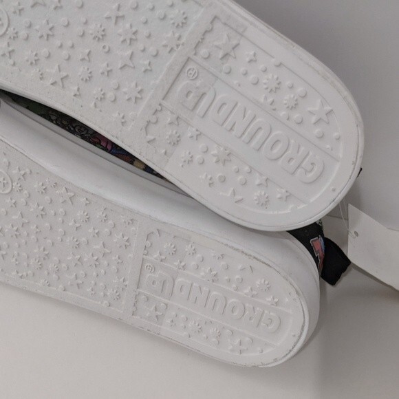 Canvas Sneakers Super Mario Shoes 4 Big Kids Lace Up Low Top Nintendo NWT New - Picture 9 of 10